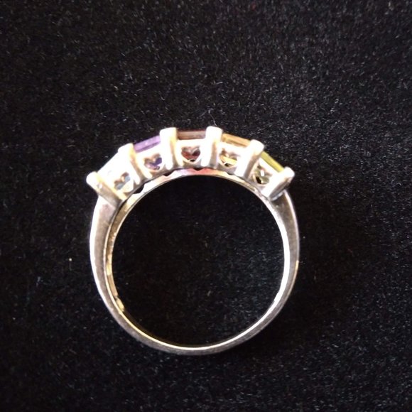 RAINBOW SEMI PRECIOUS 925 SILVER RING WITH HEART MOUNTING DETAIL - Picture 8 of 9